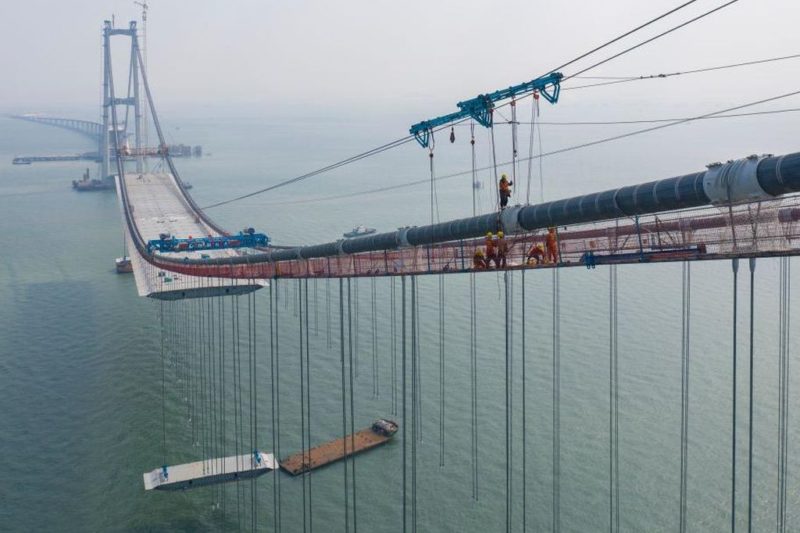 Canggihnya China Membangun Jembatan Terapung di Tengah Banjir, Selamatkan Ribuan Siswa Terjebak