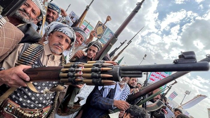 Iran Minta Houthi Tutup Jalur Laut Merah Jika AS Serang Jaringan Listriknya, Pasokan Energi Terancam