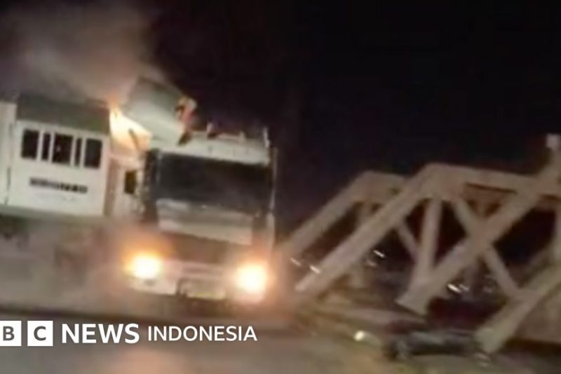 Kecelakaan Mengerikan di Ponorogo: Sopir ngaku lihat orang menyeberang, truk baru dibeli hancur usai nyungsep ke parit di Ponorogo