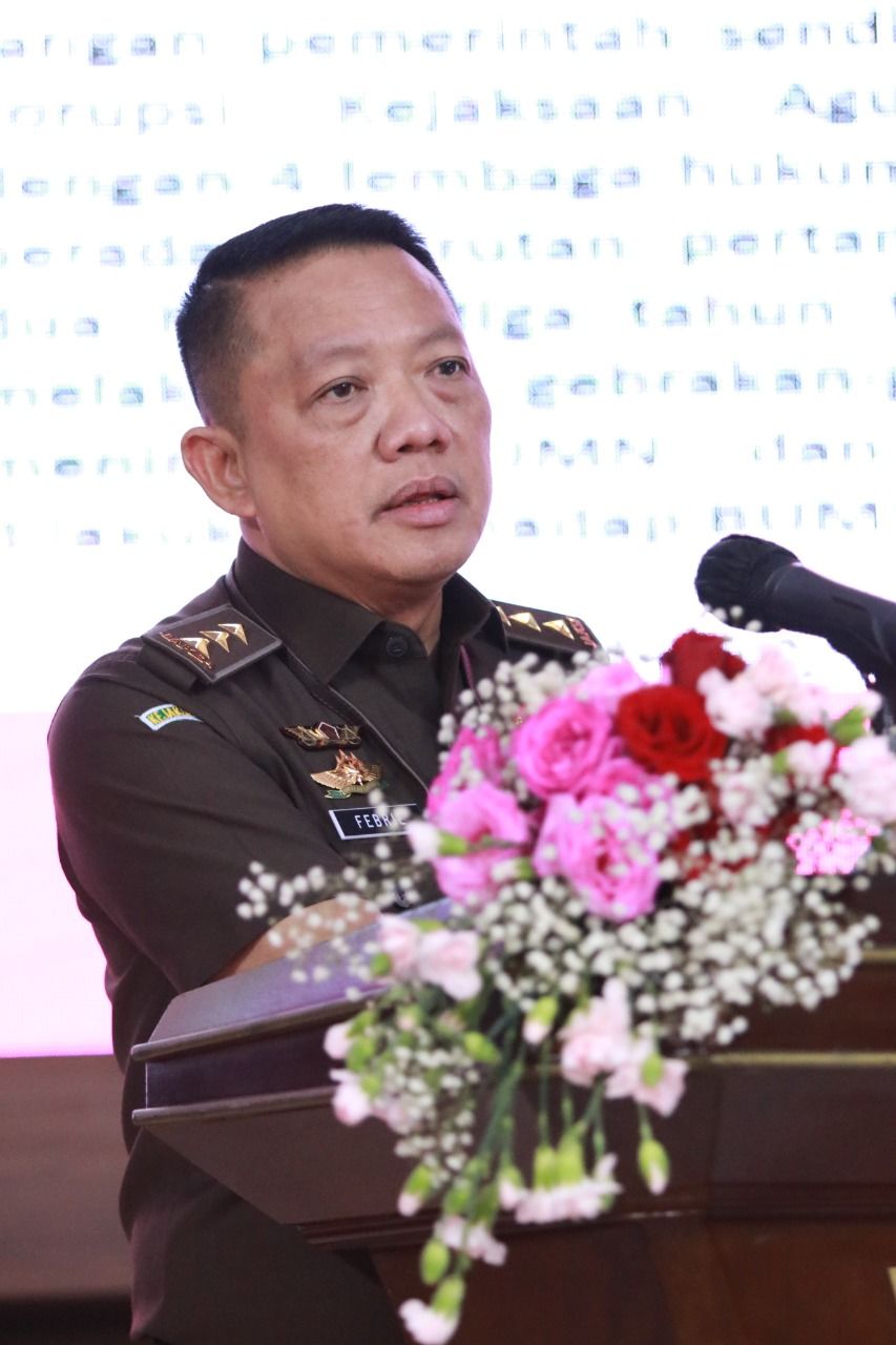 Menghindar saat ditanya isu mundur sebagai Jampidsus, Febrie Adriansyah ngaku masih dapat tugas tuntaskan perkara