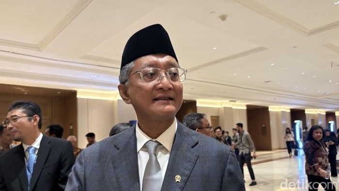 Menteri PU soal komisaris PT PP: Buktikan keponakan saya, umrah gratis [titlebase]