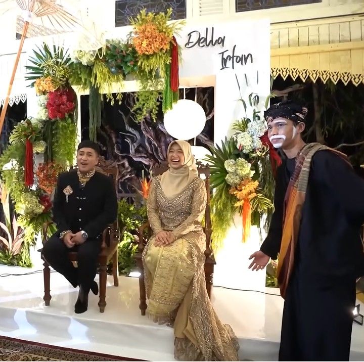 Para Tamu Artis di Anniversary ke-19 Pernikahan Irfan Hakim, Rame!