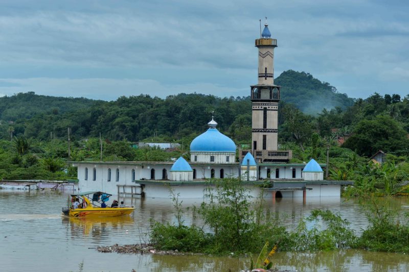 Penampakan Desa yang Tenggelam Air Bendungan Karian Kembali Muncul | KOMPAS PETANG