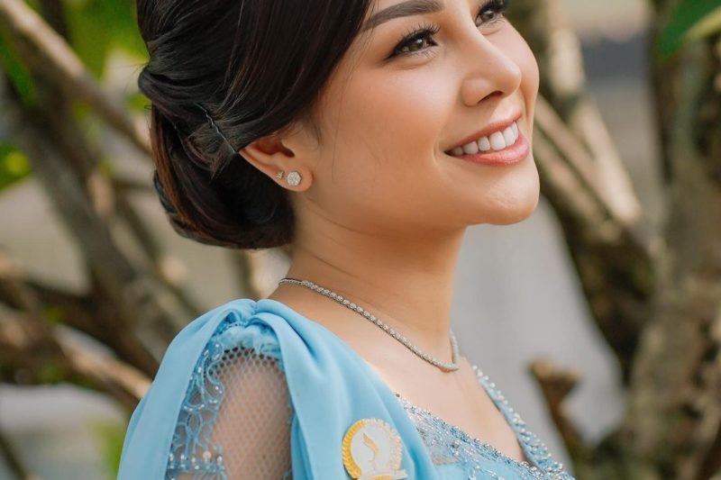 Penampilan Nisya Ahmad Sebagai Anggota DPRD Jawa Barat saat Terjung Langsung Ketemu Masyarakat