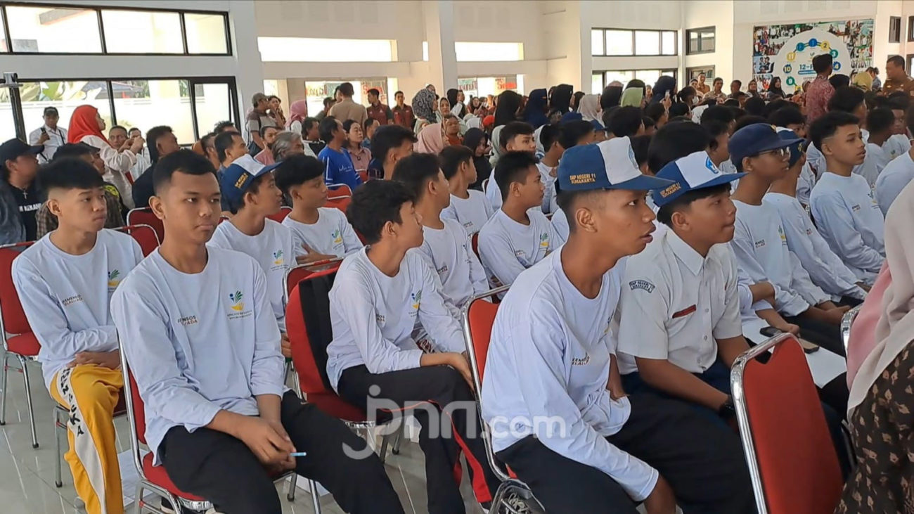Ribuan Taruna TNI-Polri Jadi Kakak Asuh Siswa di 178 Sekolah Rakyat