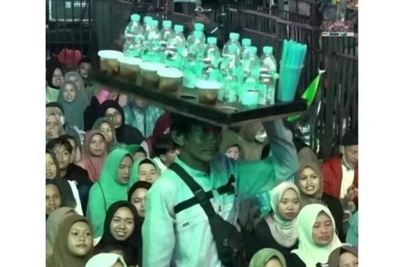 Sempat Viral Hina Penjual Es, Kini Gus Miftah Disorot dalam Kasus Korupsi Proyek Kereta Api