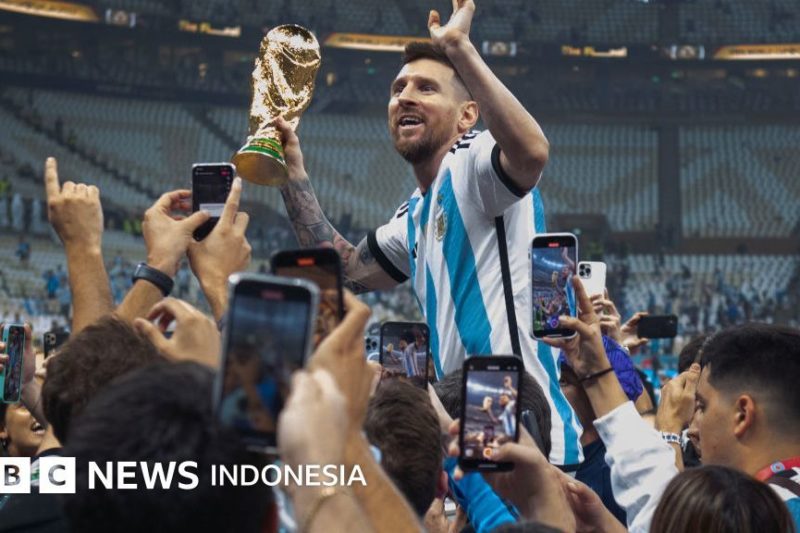 Suporter Inggris Angkat Topi untuk Lionel Messi: Dia Legenda yang Sulit Dicari Penggantinya