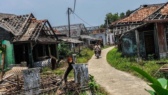 Fenomena Kampung di Lebak yang Lama Tenggelam Tiba-Tiba Muncul ke Permukaan, Ini Penampakannya!